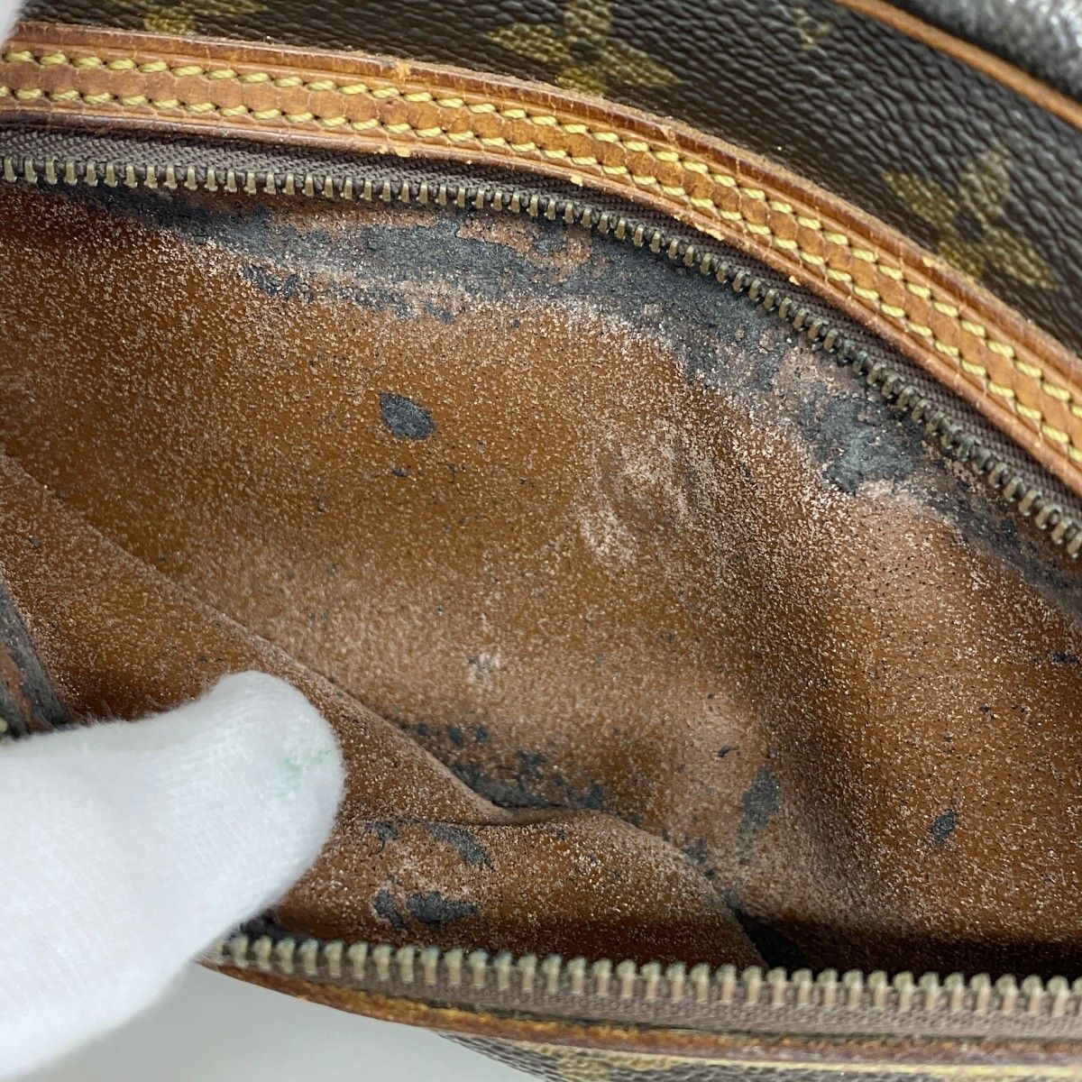 美品✨PRADA プラダ セカンドバッグ サフィアーノ ナイロン MV29