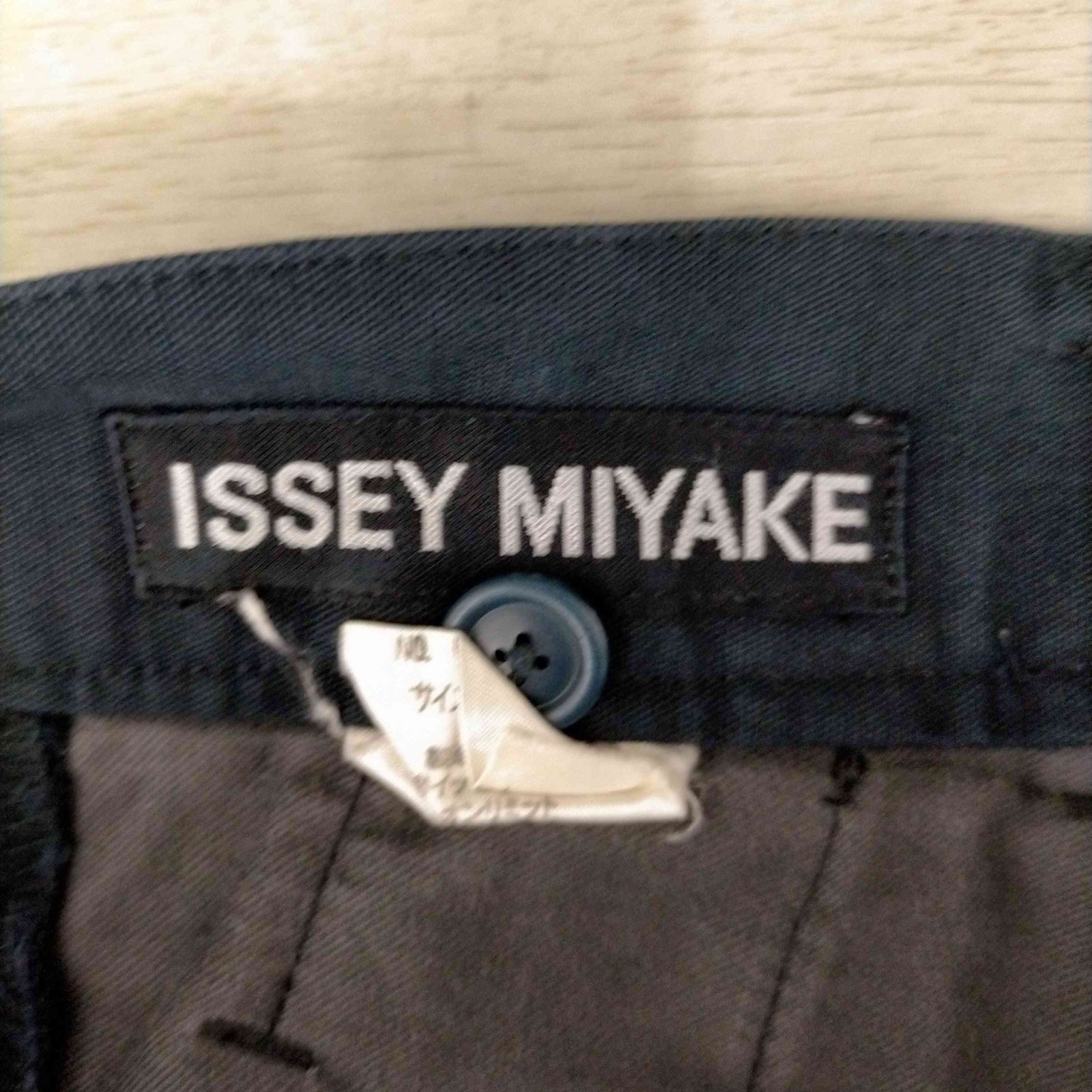 90s ISSEY MIYAKE MEN 製品染め　2タック　チノパン　パンツ 90s ISSEY MIYAKE MEN 製品染め 2タック チノパン パンツ