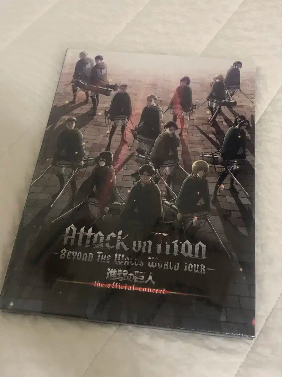 未開封 S 進撃の巨人 オーケストレーション 公式 グッズ ガイドブック