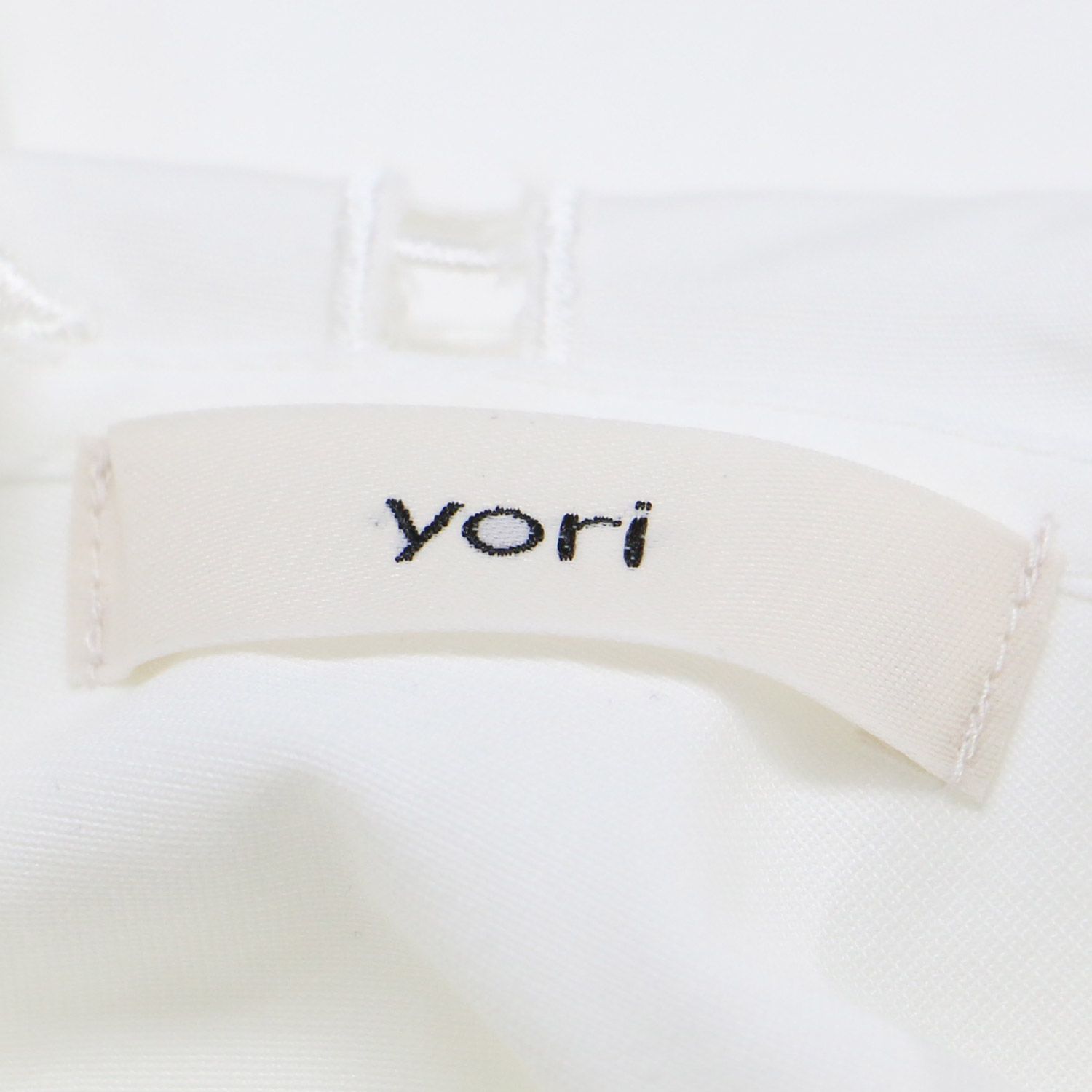美品　yori ホワイト スカラップカラー 半袖トップス ヨリ yori ヨリ カットソー ホワイト 白 サイズ:FREE / スカラップ