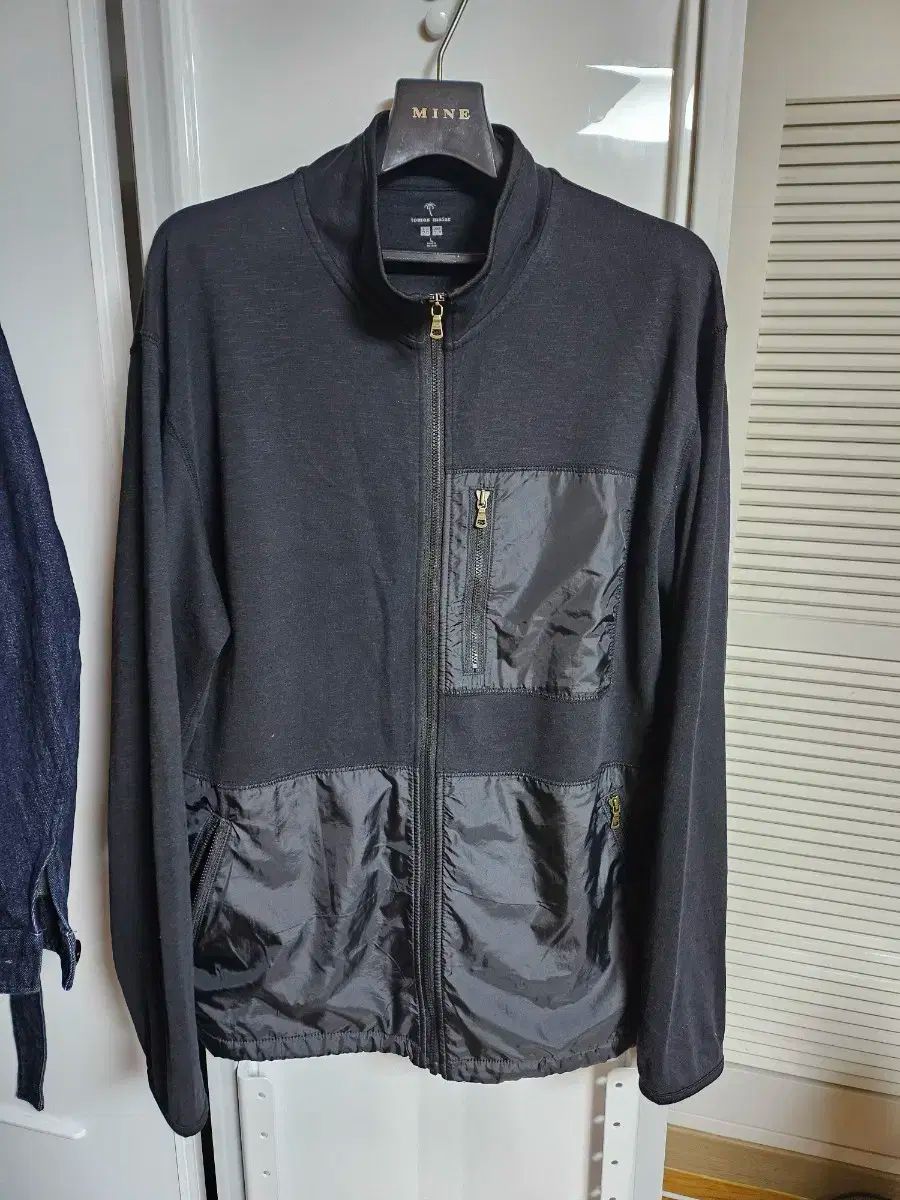 ユニクロ トーマスマイヤー エアリズム ジャケット