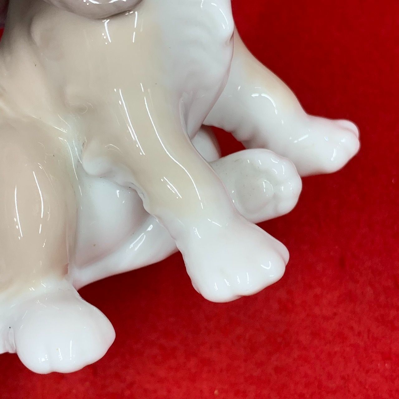 リヤドロ　陶器置物 リヤドロ LLADRO おめかししようね 6862 陶器 置物 フィギュリン