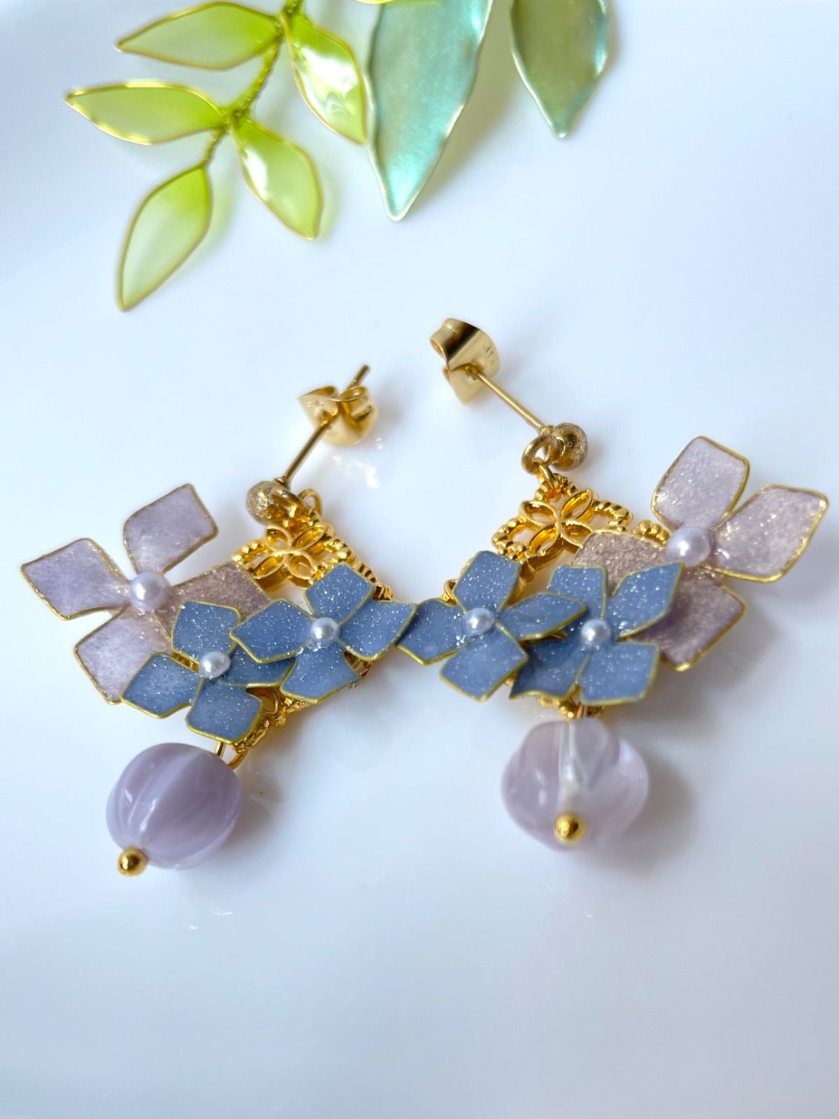 紫陽花のスクエアピアス ＊ディップフラワー ＊アメリカンフラワー - メルカリShops