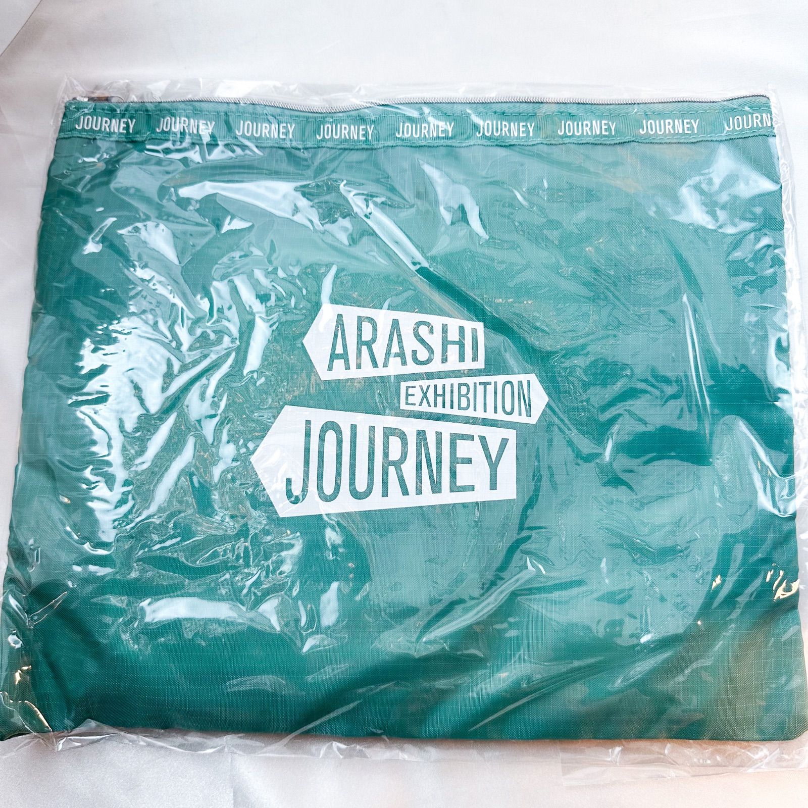 新品 未開封 嵐 トラベルポーチセット 「ARASHI EXHIBITION “JOURNEY