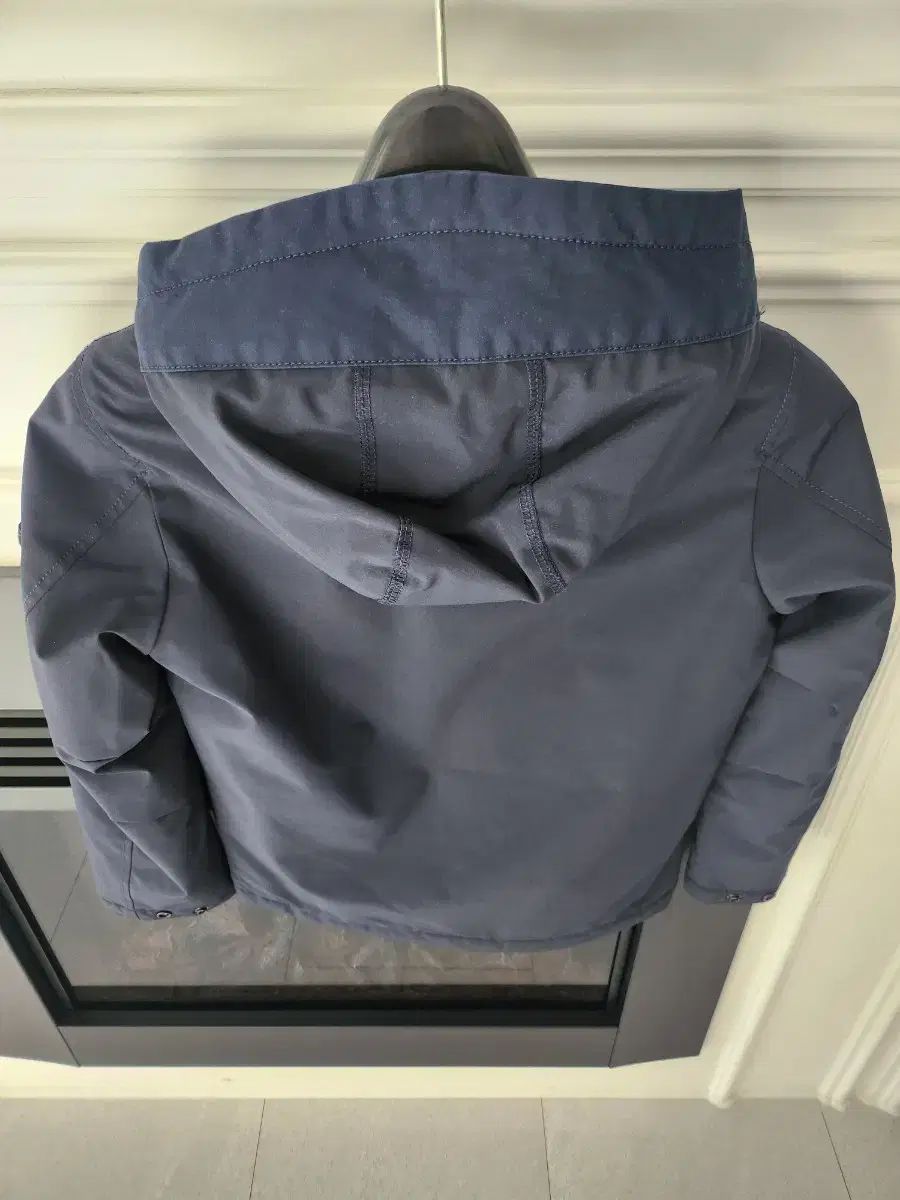 ストーンアイランド ジュニア 8歳 プリマロフト ダウン