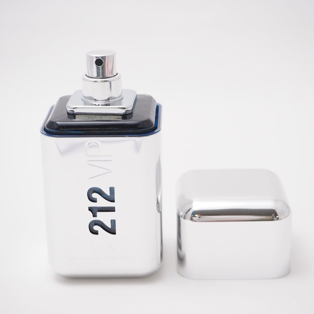 美品 CAROLINAHERRERA キャロライナヘレラ 212VIP メン オードトワレ 50ml 香水 残量多 BT291AB