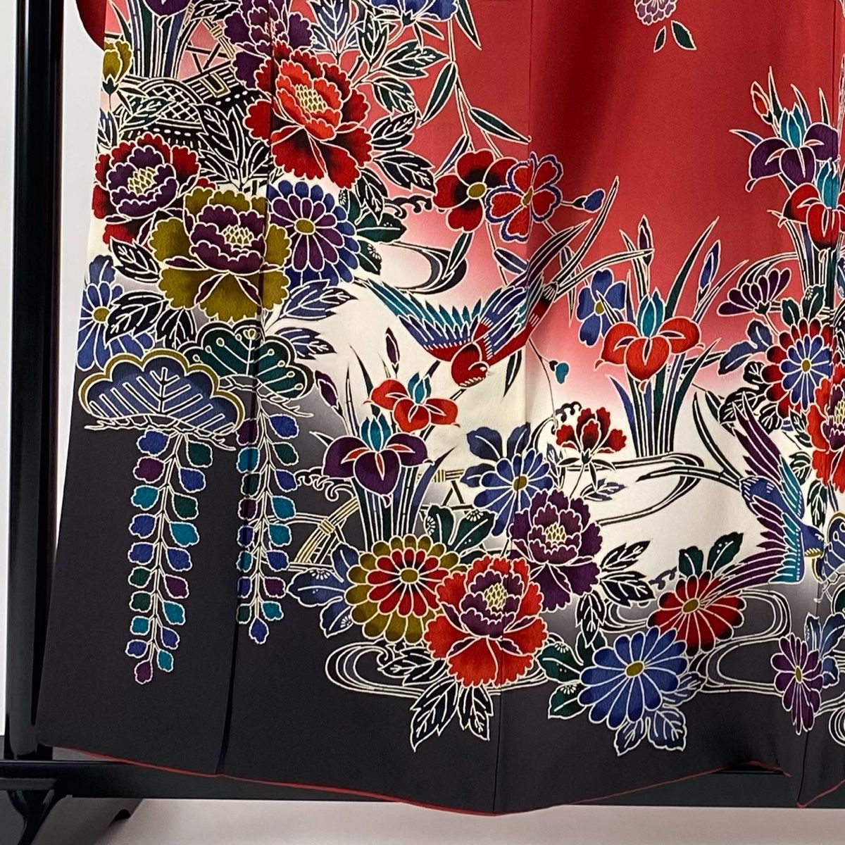 振袖 身丈158.5cm 裄丈64.5cm M 袷 牡丹 鳥 染め分け ぼかし 赤 正絹 秀品