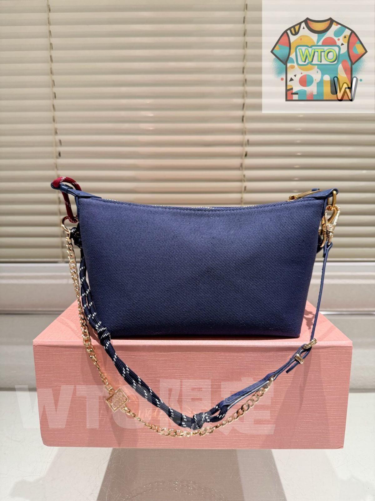 今日特価】Miu Miu ミュウミュウ ニューランチボックスバッグ