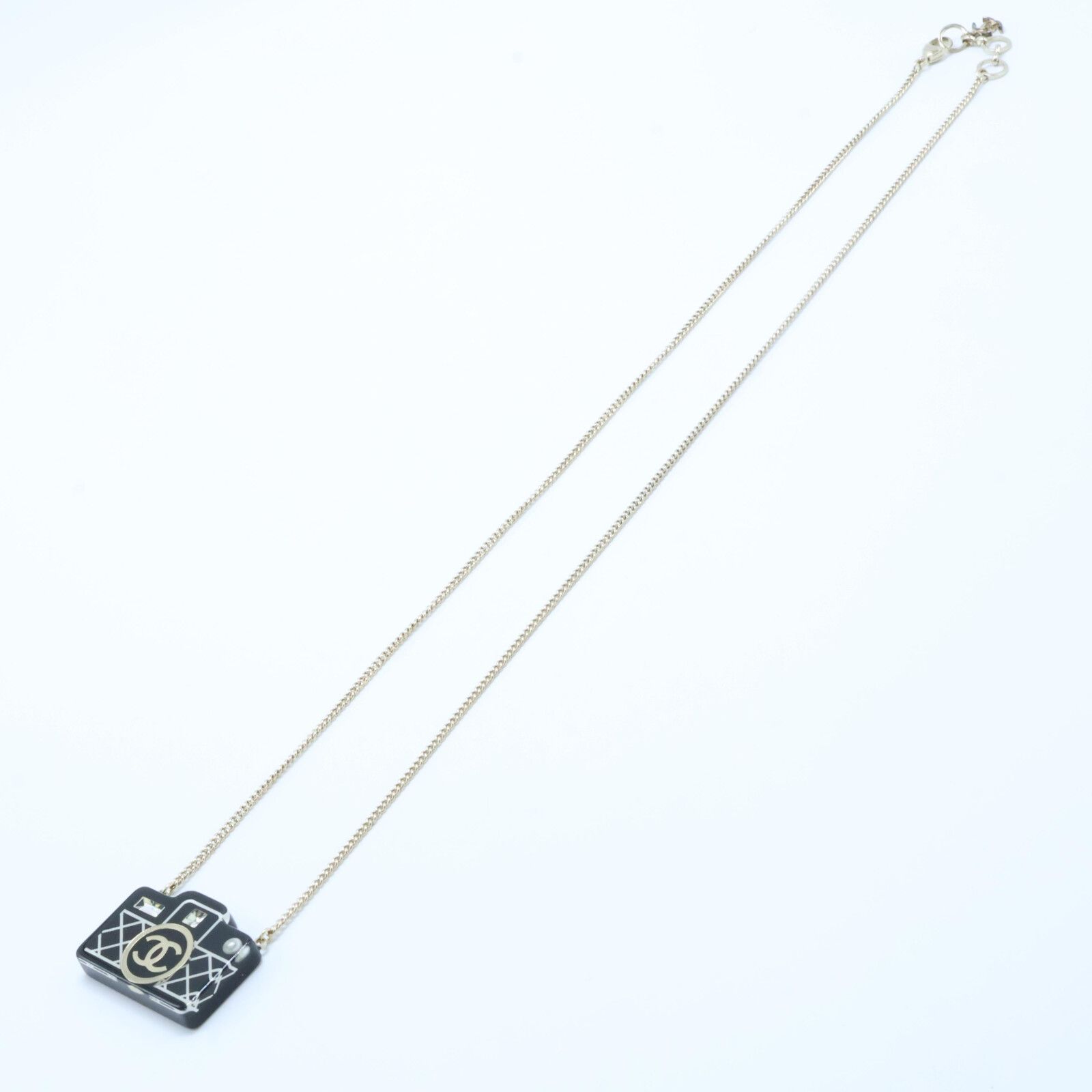 CHANEL シャネル 【美品】D19C ココマーク カメラモチーフ - メルカリ 