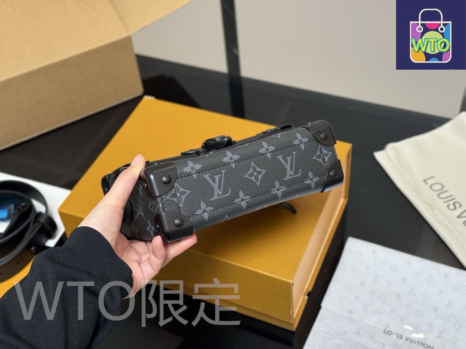 ヴィトン　箱のみ　セット販売です！ 今日特価】LV Mini Soft Trunk ルイ・ヴィトン ミニ ソフト