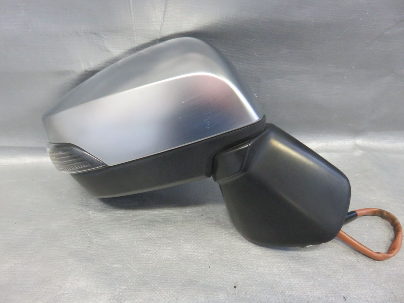 STD7255 スバル VM4 VMG レヴォーグ 純正 ドアミラー サイドミラー 右 運転席 右側 M7Y ピュアレッド