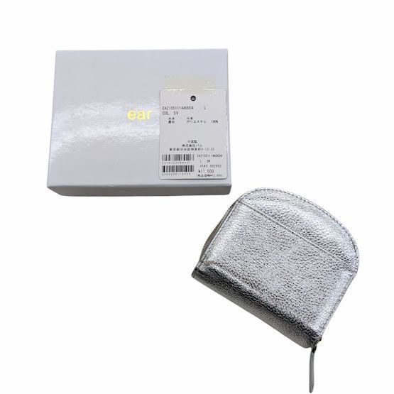 新品 ear PAPILLONNER シンプルラウンド折り財布 シルバー 未使用品 ear PAPILLONNER イア パピヨネ シンプルラウンド折り