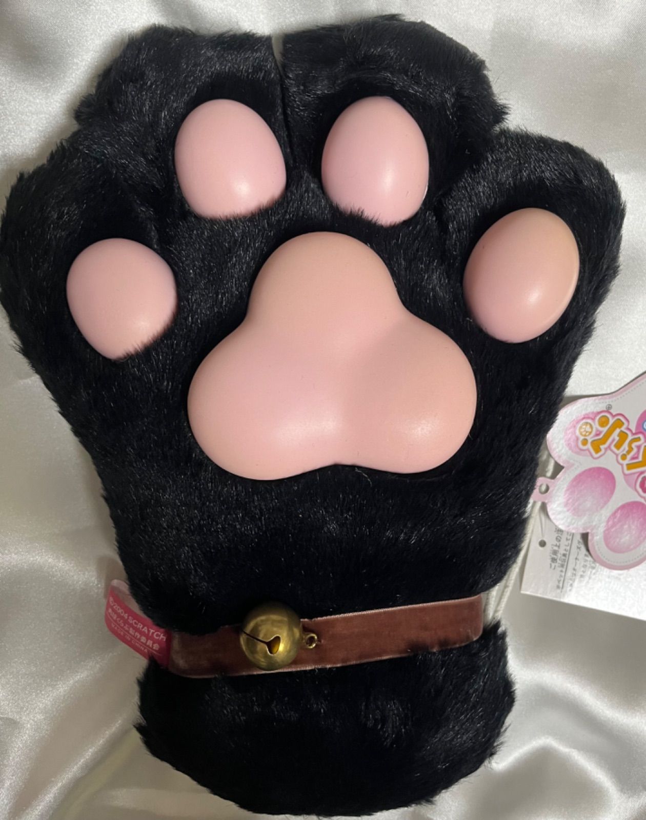 肉球くらぶ グローブ 黒猫 手袋 コスプレ 鈴付き - メルカリShops