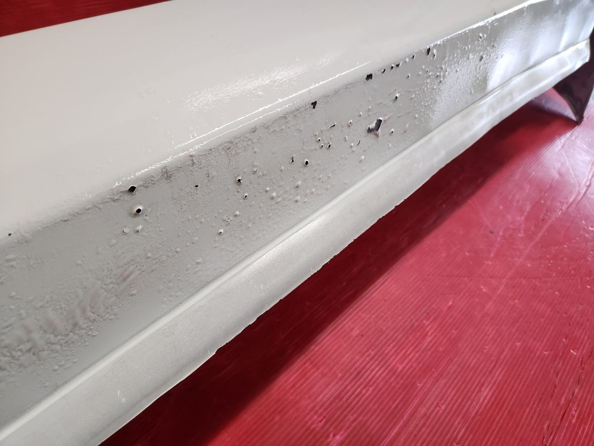 純正 リアバンパー