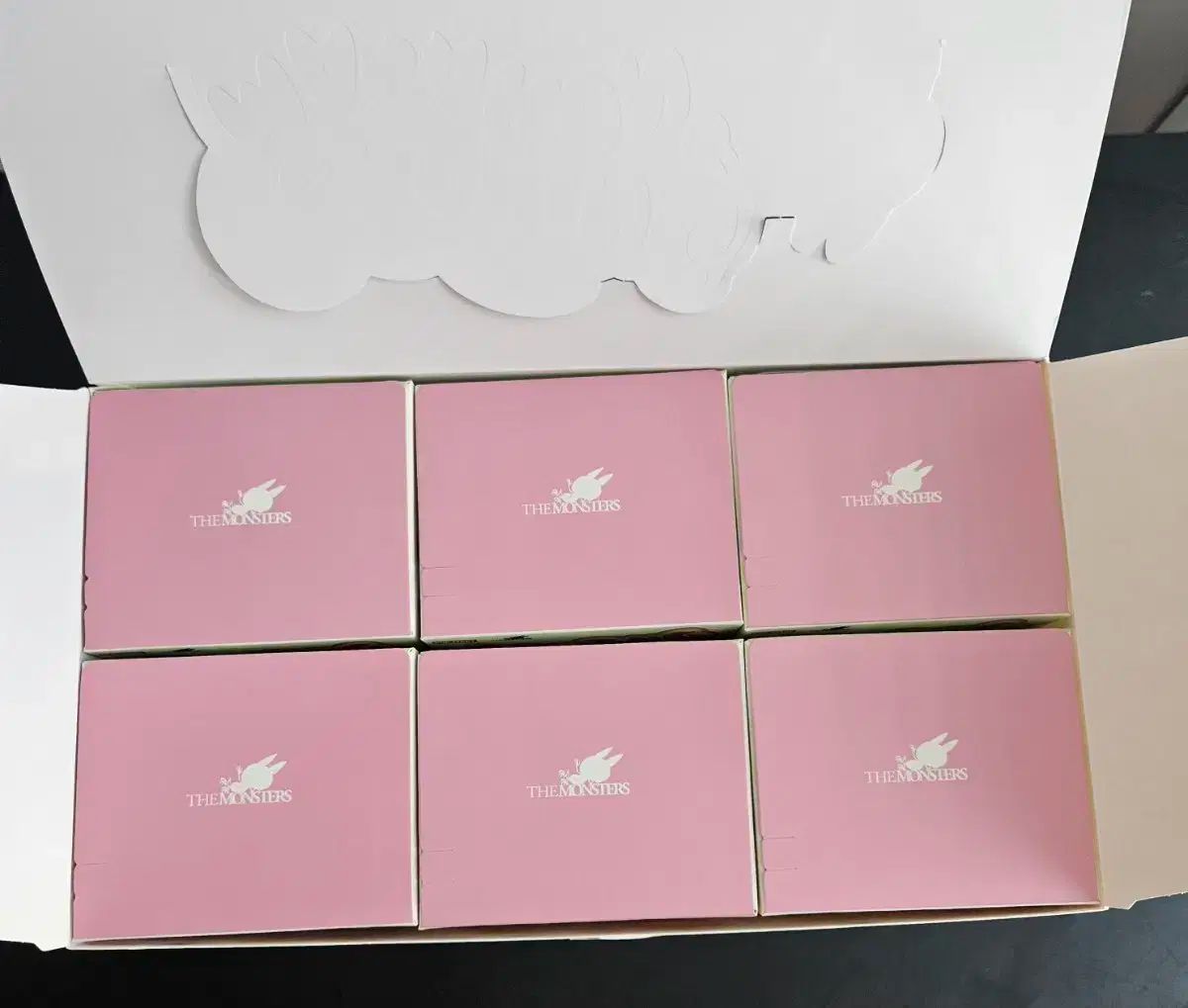 Labubu エルマスピンクC グッチ白 Labubu エルマスピンクC グッチ白 POP MART Official(Japan)