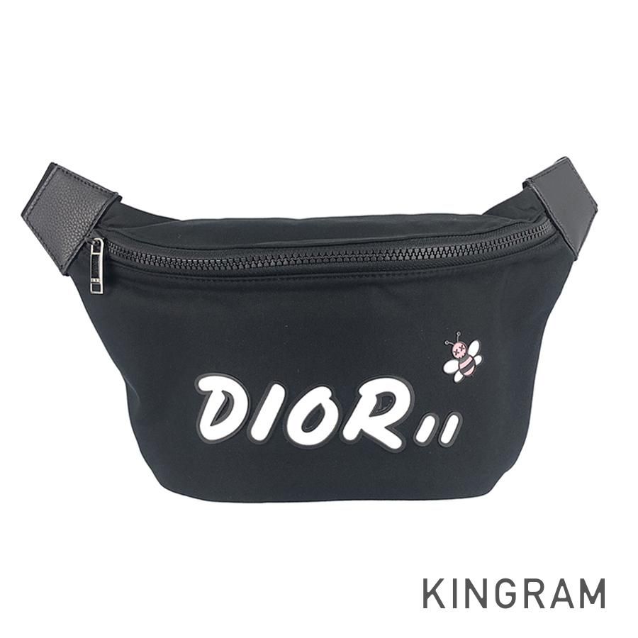 新品！Dior X Kaws Bee ポーチ | monsterdog.com.br