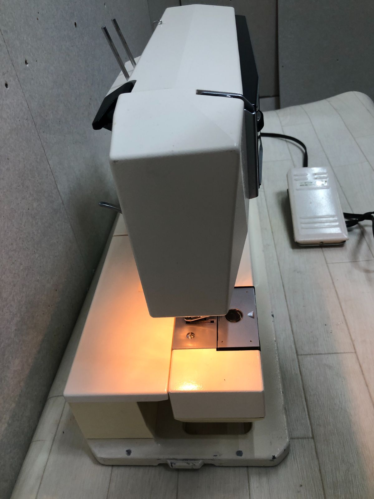 値頃感 送料無料 JANOME ジャノメ MEMORIA メモリア コンピューターミシン フットペダル付き MODEL 5002 動作 済 品 現状品 88253-1-003