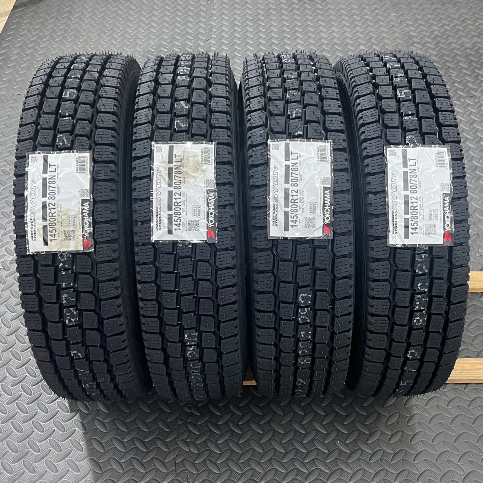 25年製 タイヤ 145 80R12 80 78N LT ヨコハマ SY01V スバル サンバー サンバーディアス スタッドレスタイヤ 冬タイヤ 1058P FFCRYSTALESIA_COM