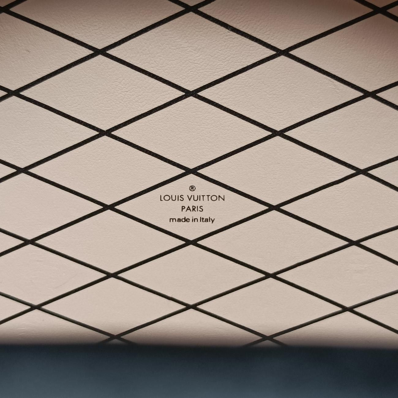 ボワット シャポーベージュ×ブラックレザーM53138PL0318