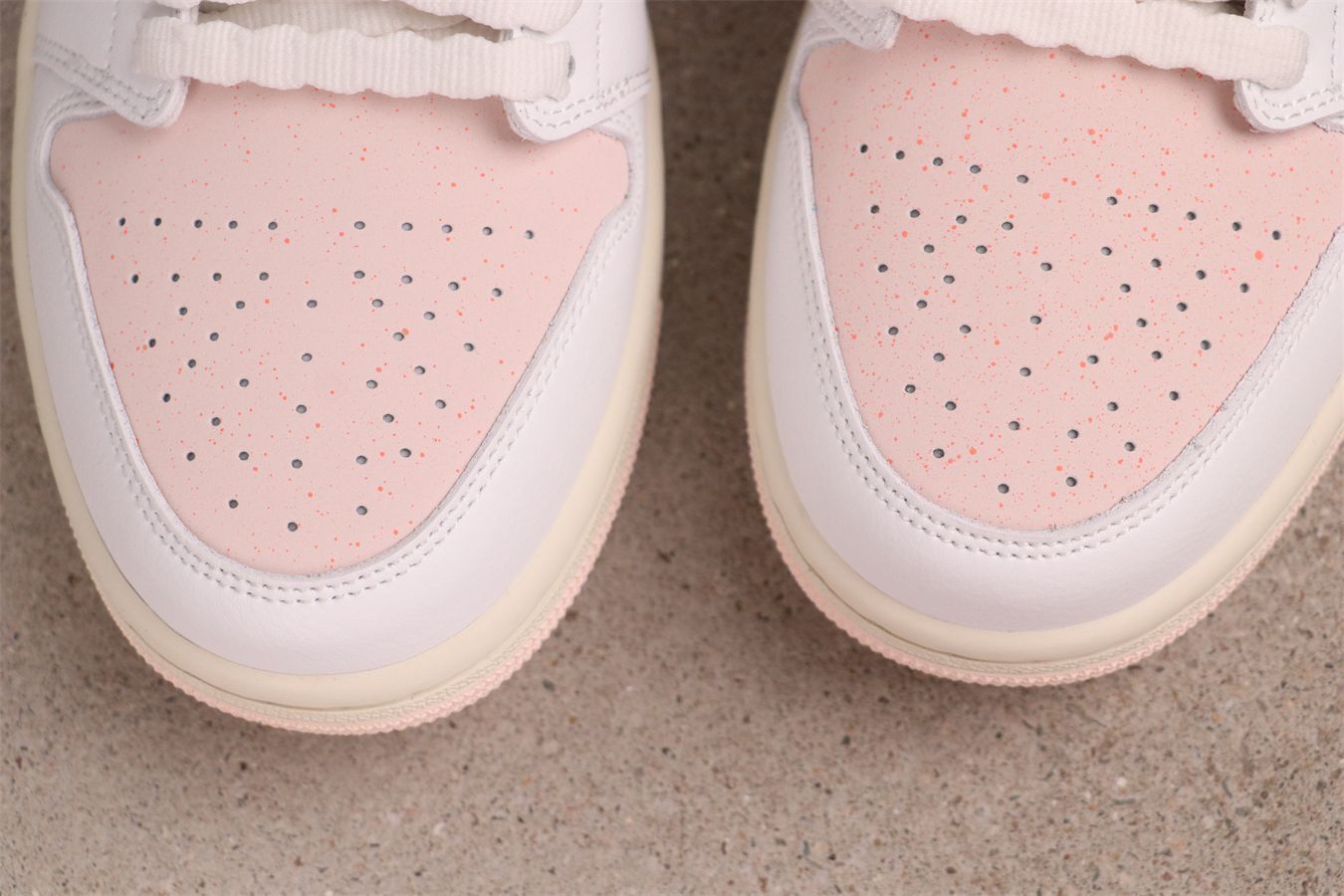  今日 エアジョーダン AJ 1 白粉 IB 8156-133 Air Jordan White Pink スニーカー 靴