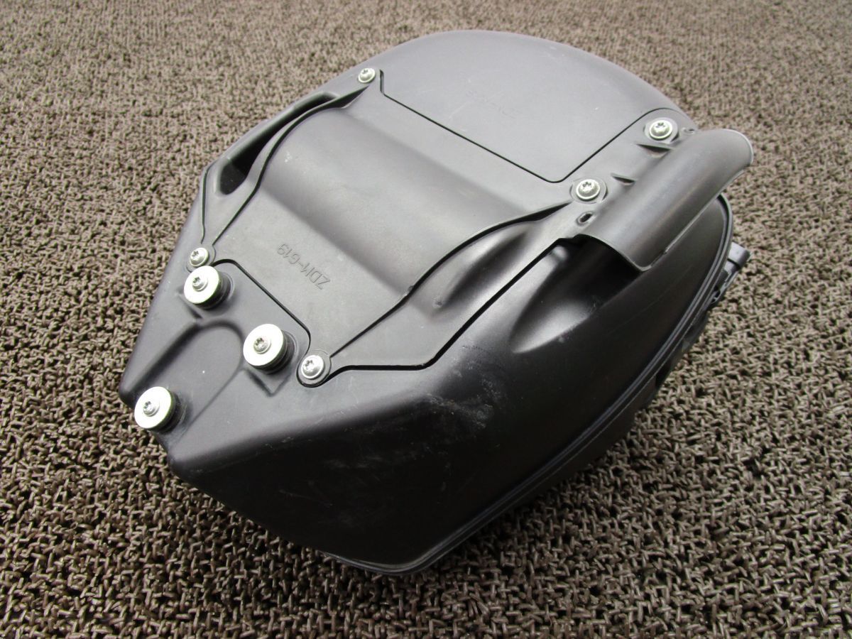 ドカティ ハイパーモタード820SP エアクリーナーボックス ▲A303 B201J ドゥカティ ZDM821W4 DUCATI FI インジェクション