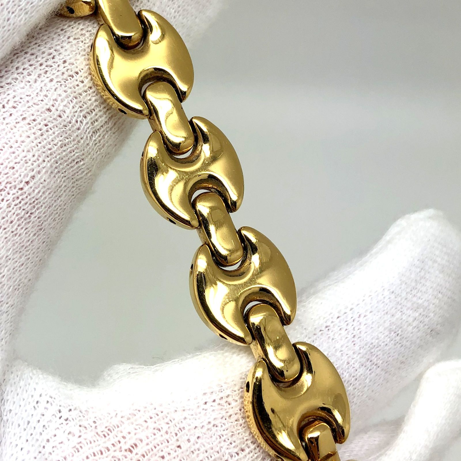 GUCCI グッチ クォーツ時計 1800L ゴールド 白文字盤 Yahoo!オークション -「gucci(グッチ) 腕時計 1800l レディース