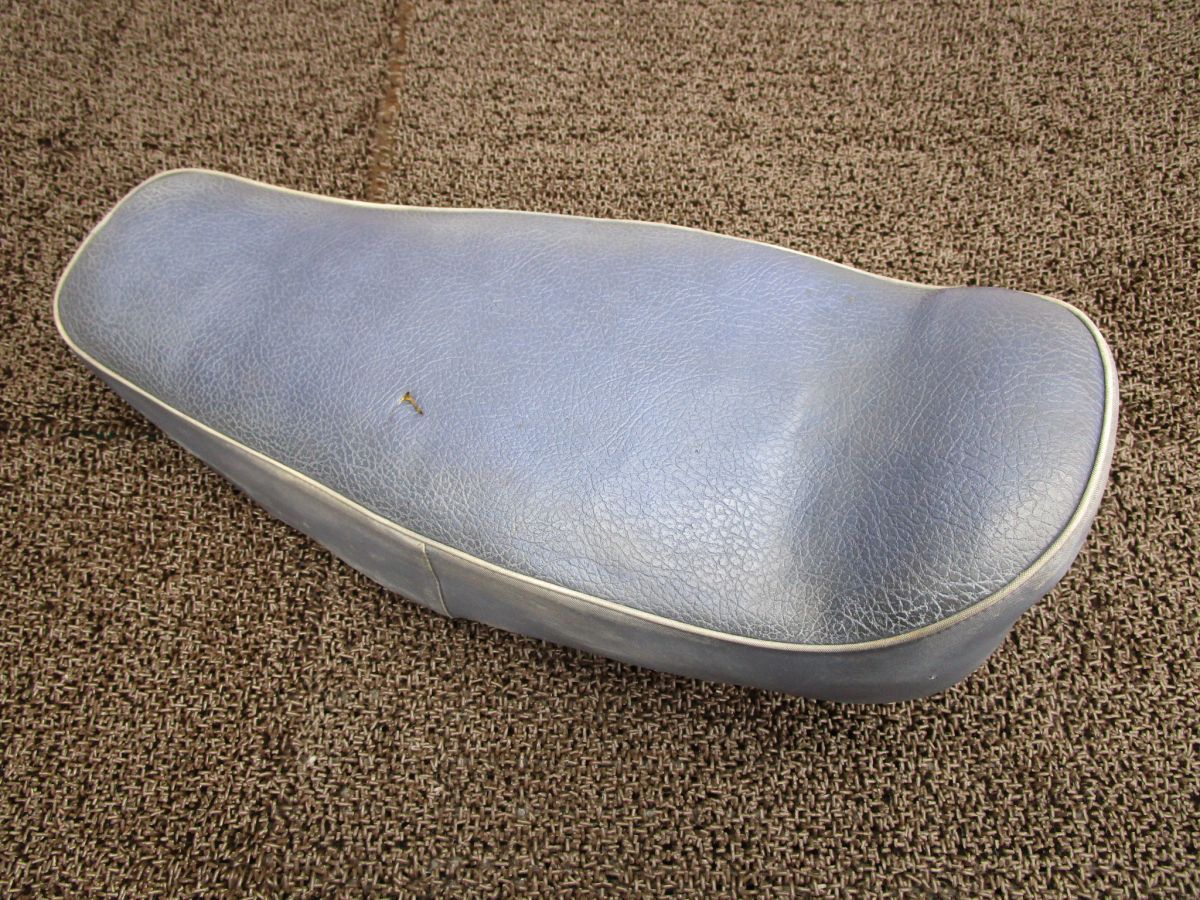 CBM72 シート A5813 CBM72 ホンダ CBM72E ドリーム キャブ車 TYPE2