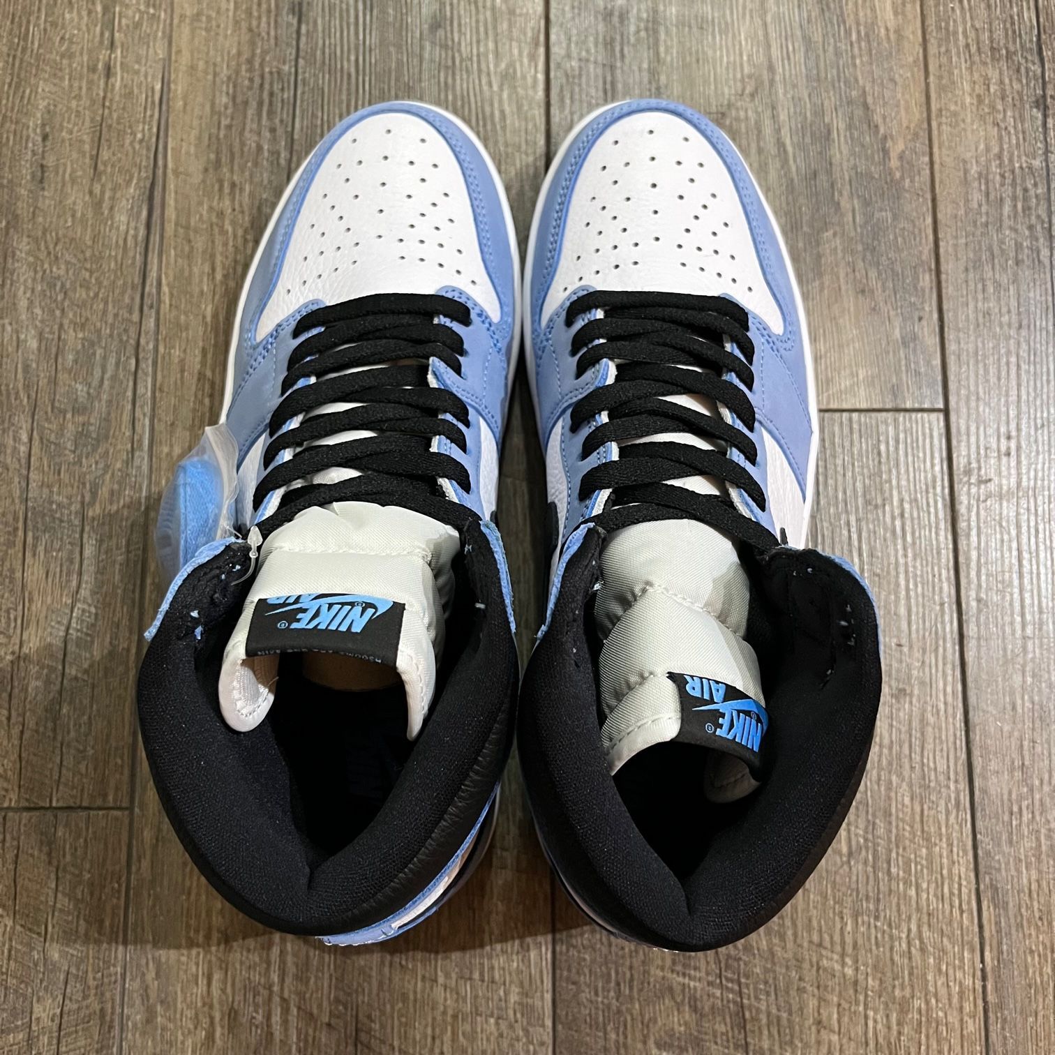 新品未使用 Nike Air Jordan 1 High OG University Blue UNC 555088 