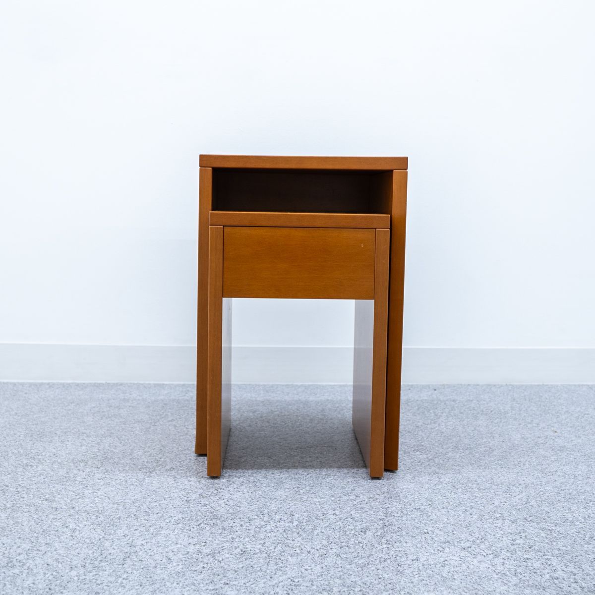 正規品アルフレックス PORTO ポルト ベッドサイドテーブル ナイトテーブル