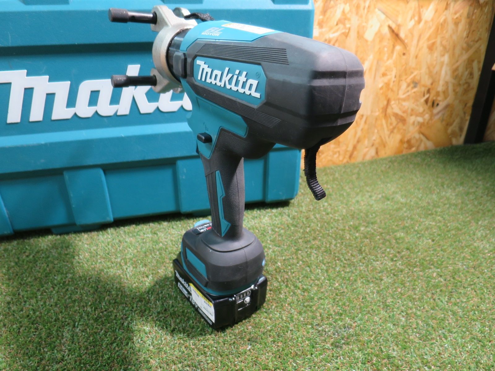  makita マキタ 充電式圧着機 18 V 圧着ペンチ ペンチ