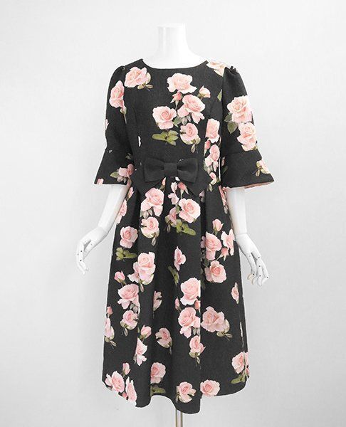 M'S GRACY ☆2024年Collection ◇未使用 ローズ柄プリント