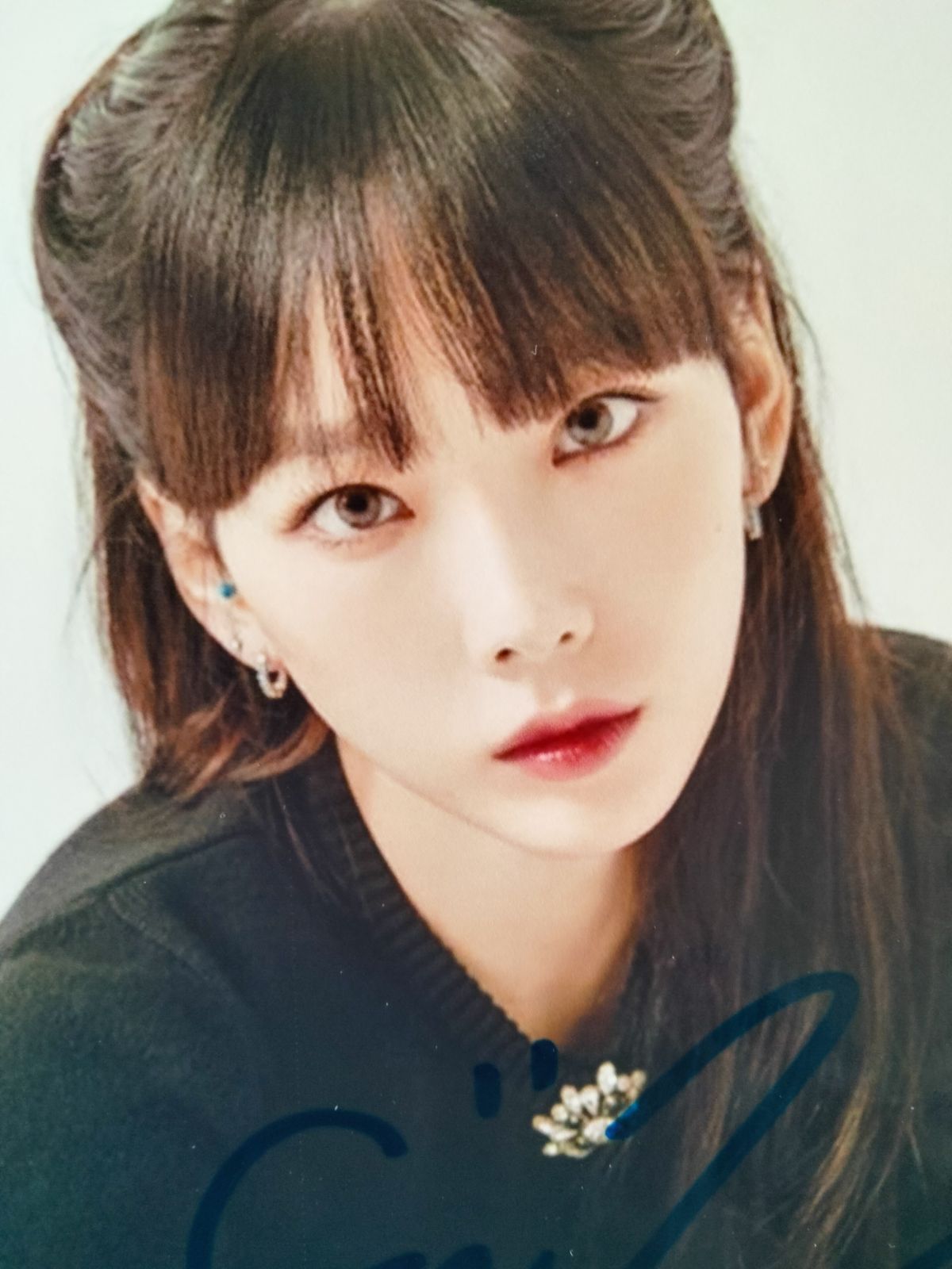 テヨン直筆サイン入り2Lサイズ写真…少女時代 テヨン直筆サイン入り2Lサイズ写真…少女時代 アイドル