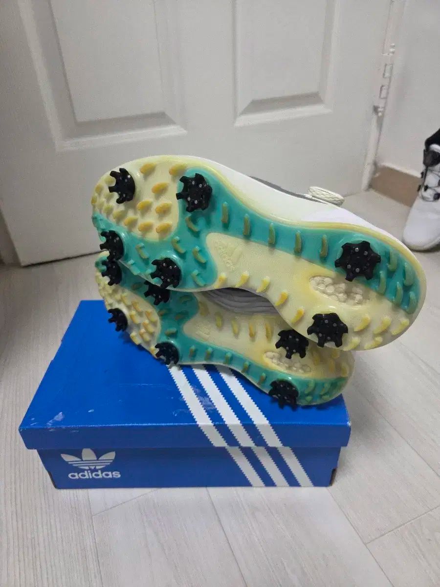 メンズゴルフシューズ