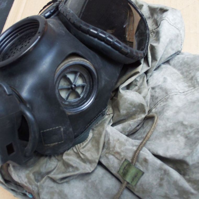 米軍実物】M42ガスマスク(フード&保護ゴーグル付き) 配送 米軍実物
