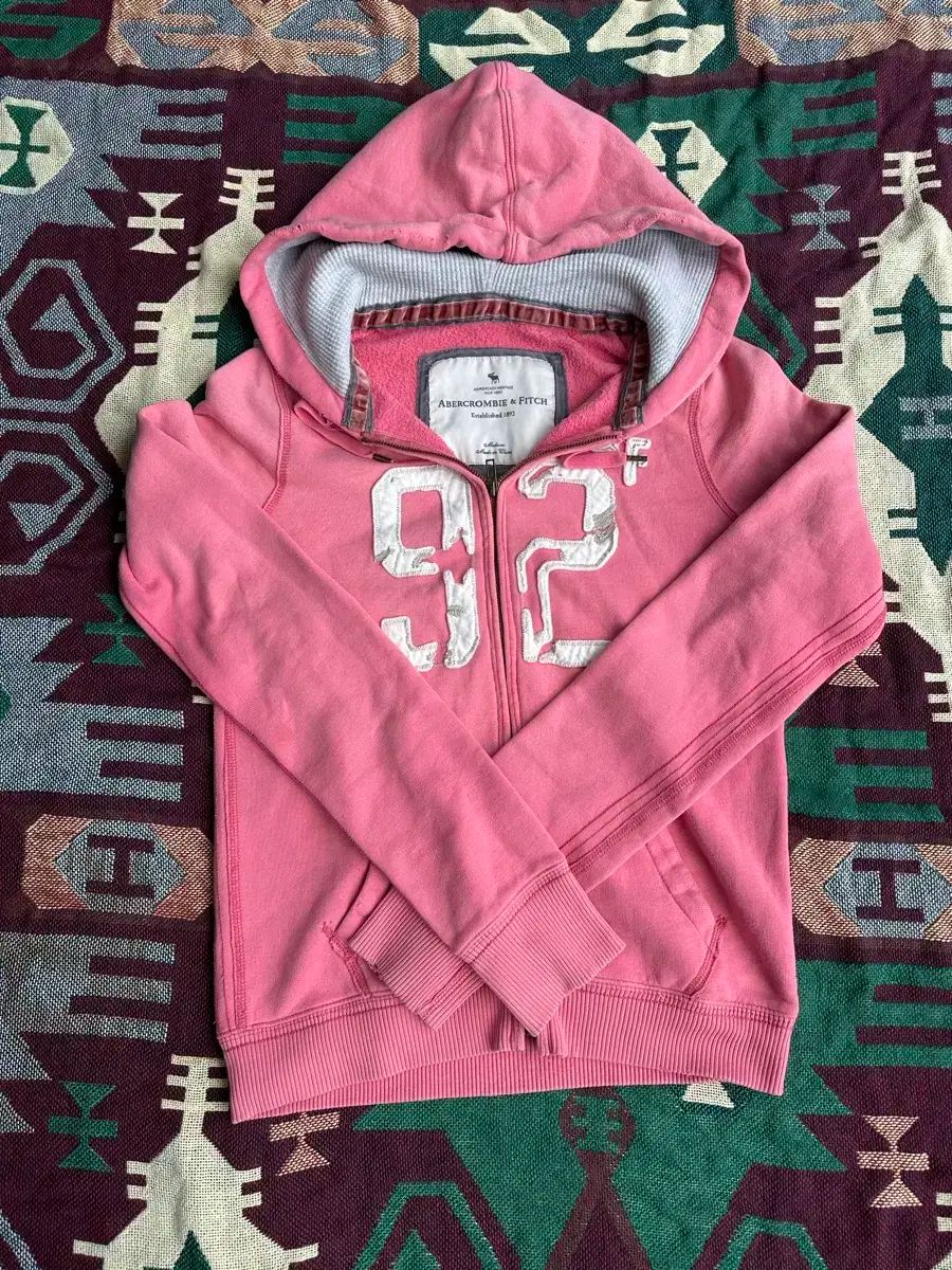 最終値下げ　アバクロンビー&フィッチ　ファー　ジップアップ　ピンクパーカー 最終値下げ アバクロンビー&フィッチ ファー ジップアップ ピンク