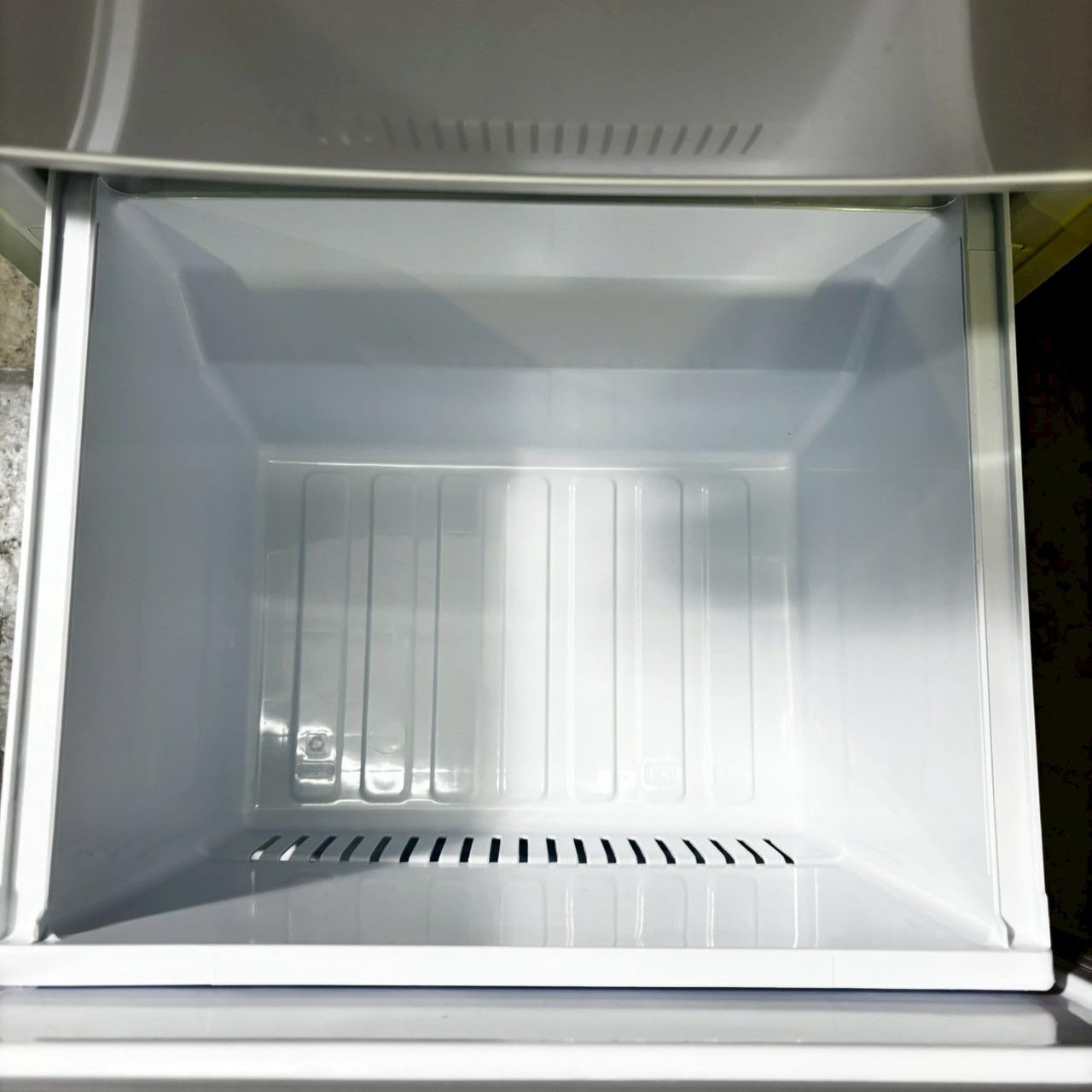 MR-P15E3J-W ノンフロン冷凍冷蔵庫