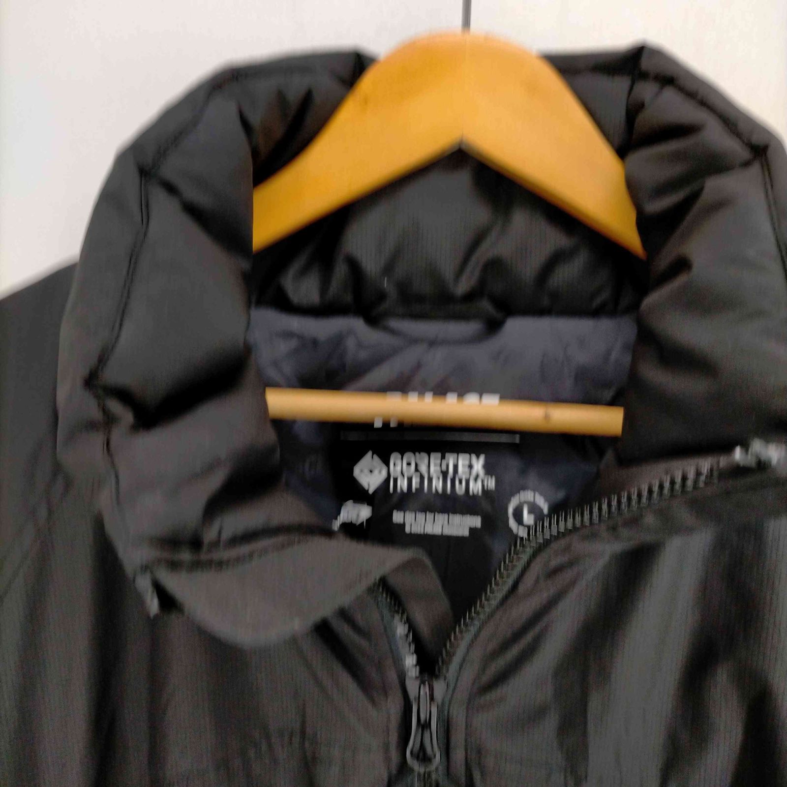 パレス PALACE GORE-TEX INFINIUM LOFT JACKET メンズ JPN：L