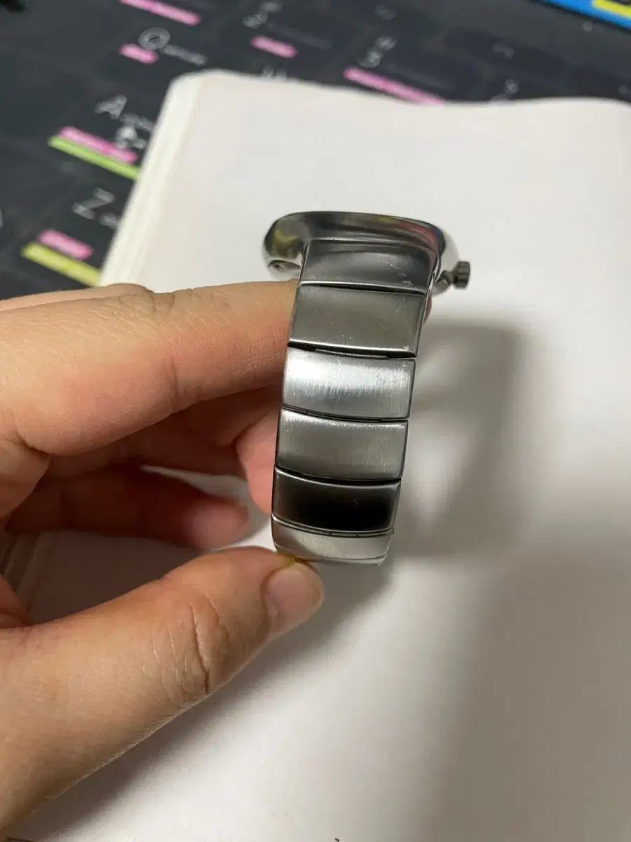 トライアックス