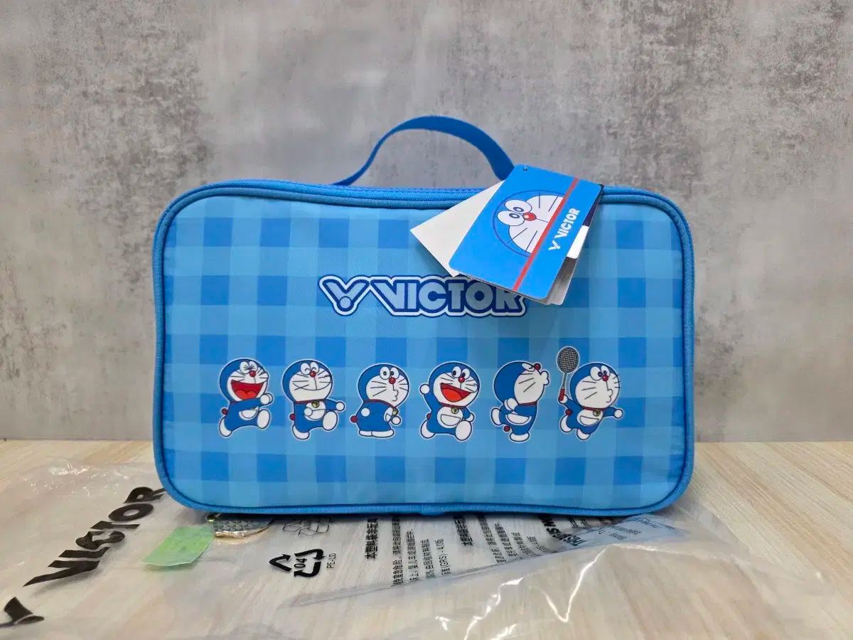 勝者 ドラえもん リミテッド エディション パッキングキューブ ポーチ 限定版バッグ バドミントン ピンポン