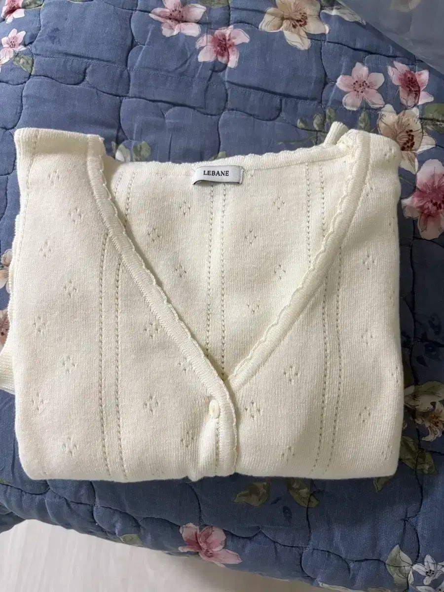 フォクシーブティック Bolero Affetto 42204 カーディガン ボレロ 38 ホワイト 2022年増産品 IT5RARHB6OBS FOXEY BOUTIQUE - フォクシーブティック Bolero Affetto 42204