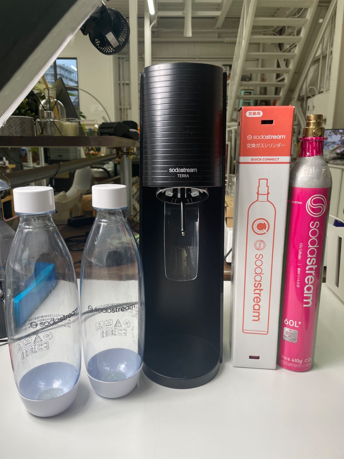 ソーダストリーム テラ ガス＆ボトル付き 炭酸水メーカー