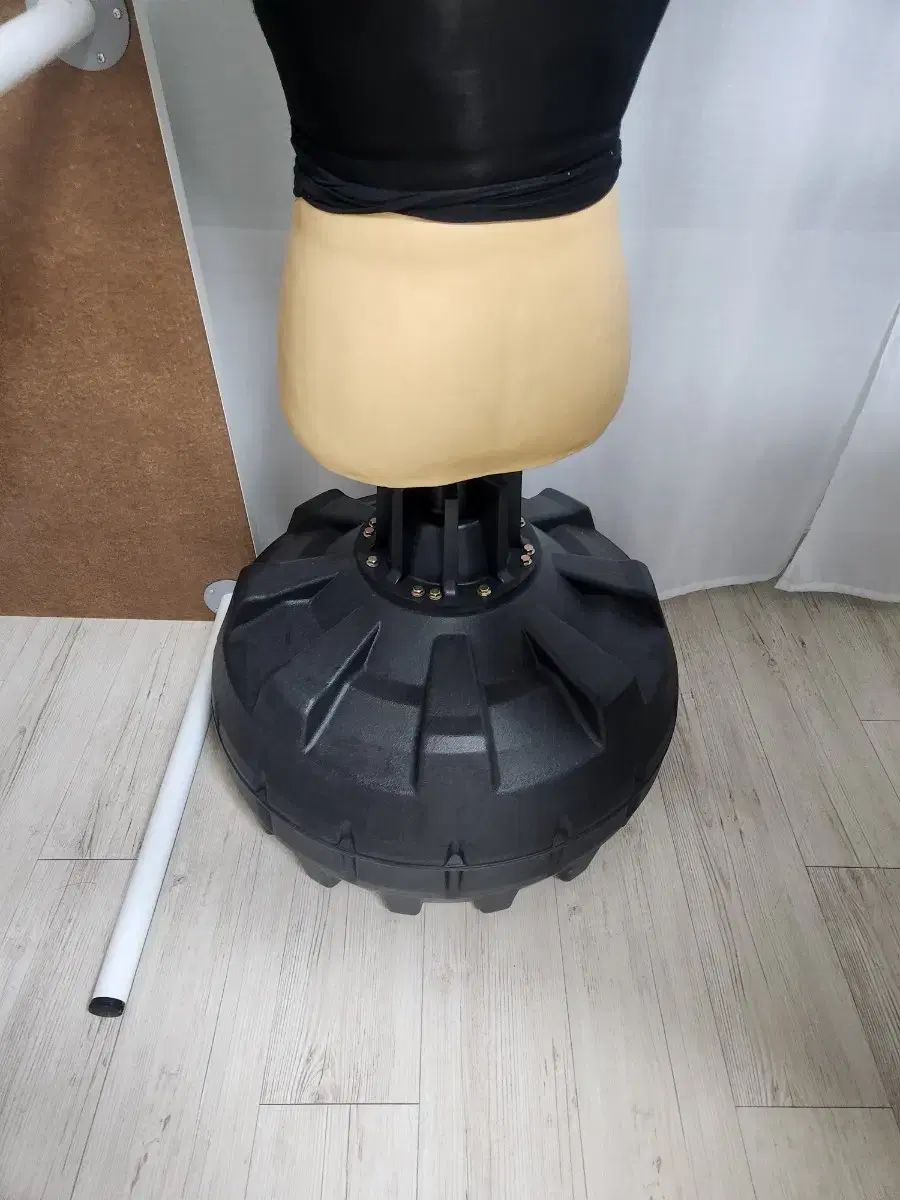 正規品】人型 サンドバッグ 自立型 高さ調節可 ボブ ヴェノム