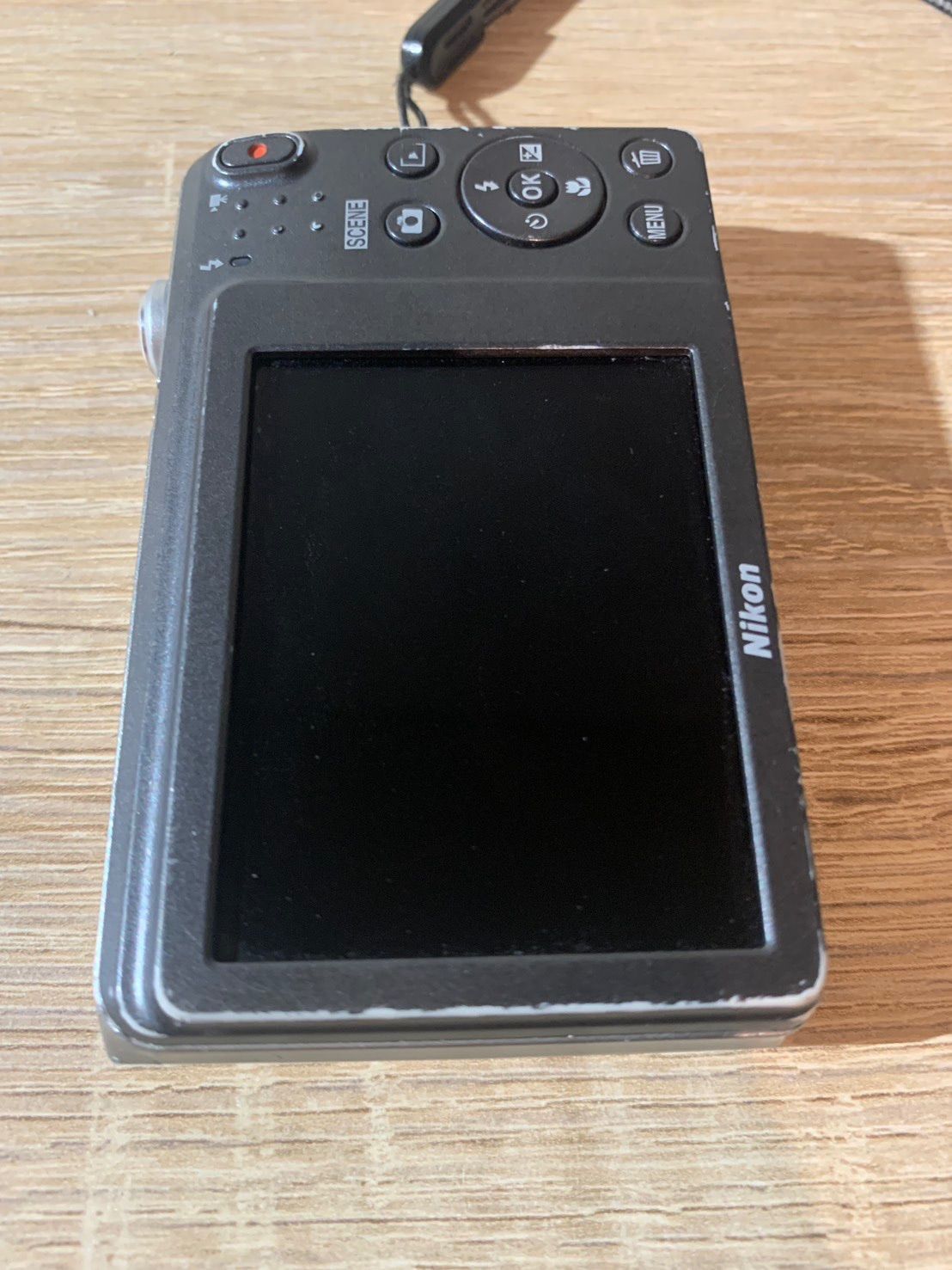  5713 Nikon COOLPIX A 300 シルバー デジカメ コンパクトデジタルカメラ デジタルカメラ