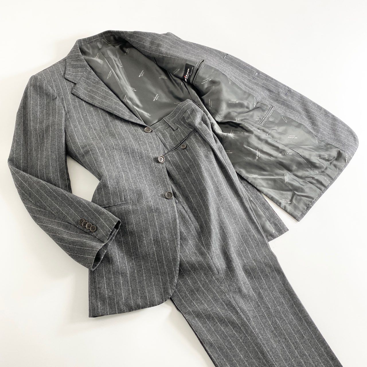 最高級キートン Kiton napoli スーツセットアップグレーウール