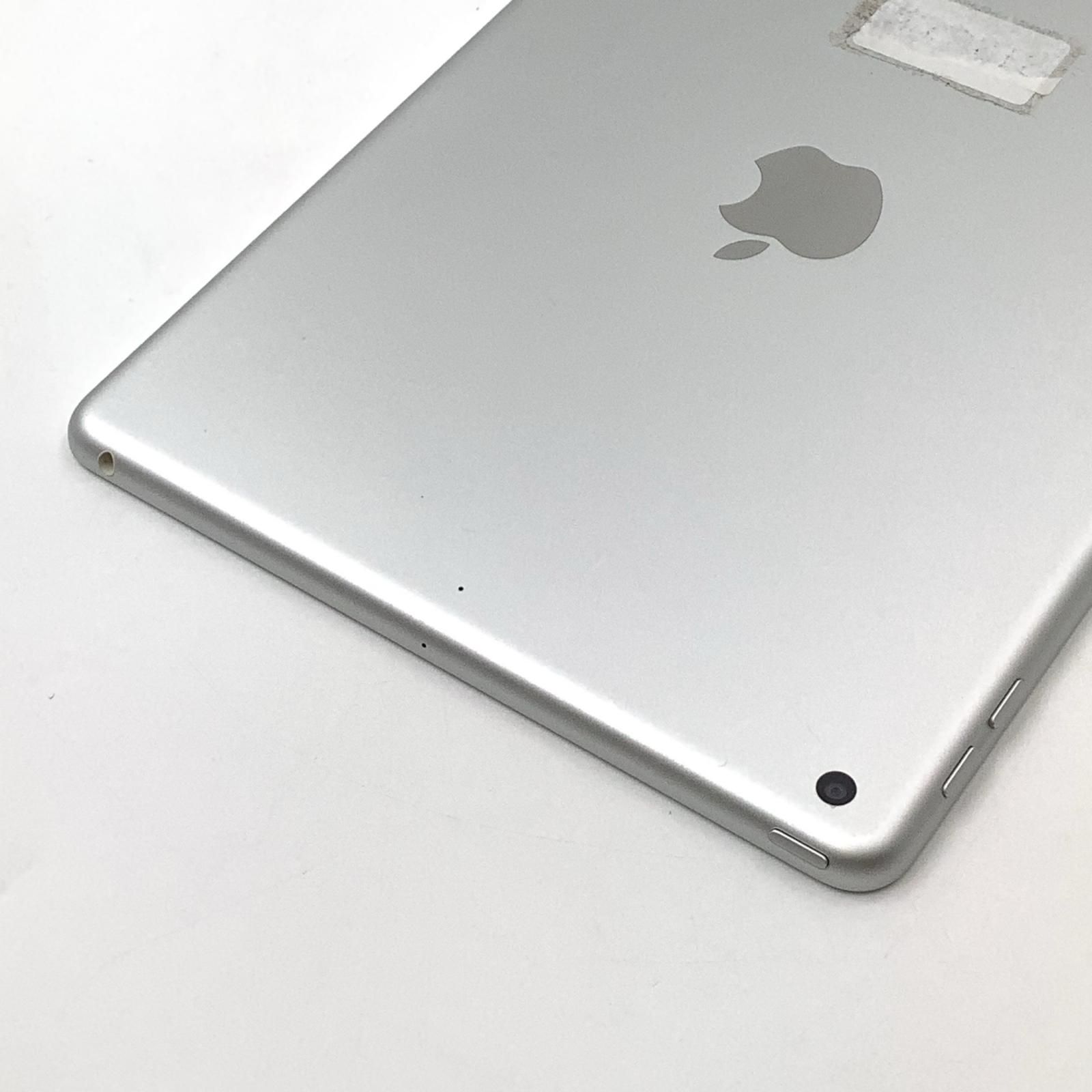 Apple iPad 第6世代 32GB シルバー Wi-Fi 動作確認済 【全額返金保証