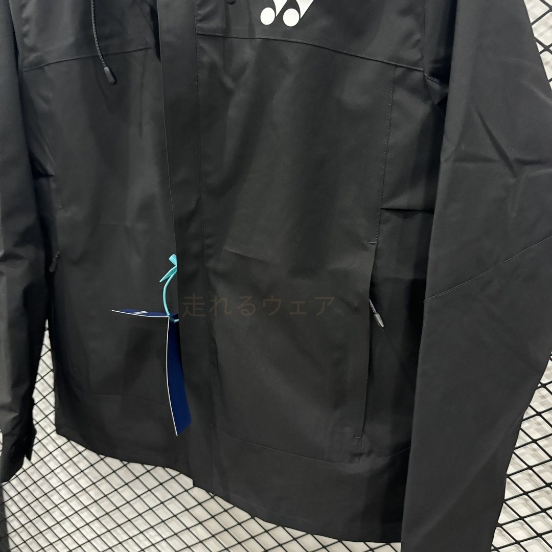 YONEX