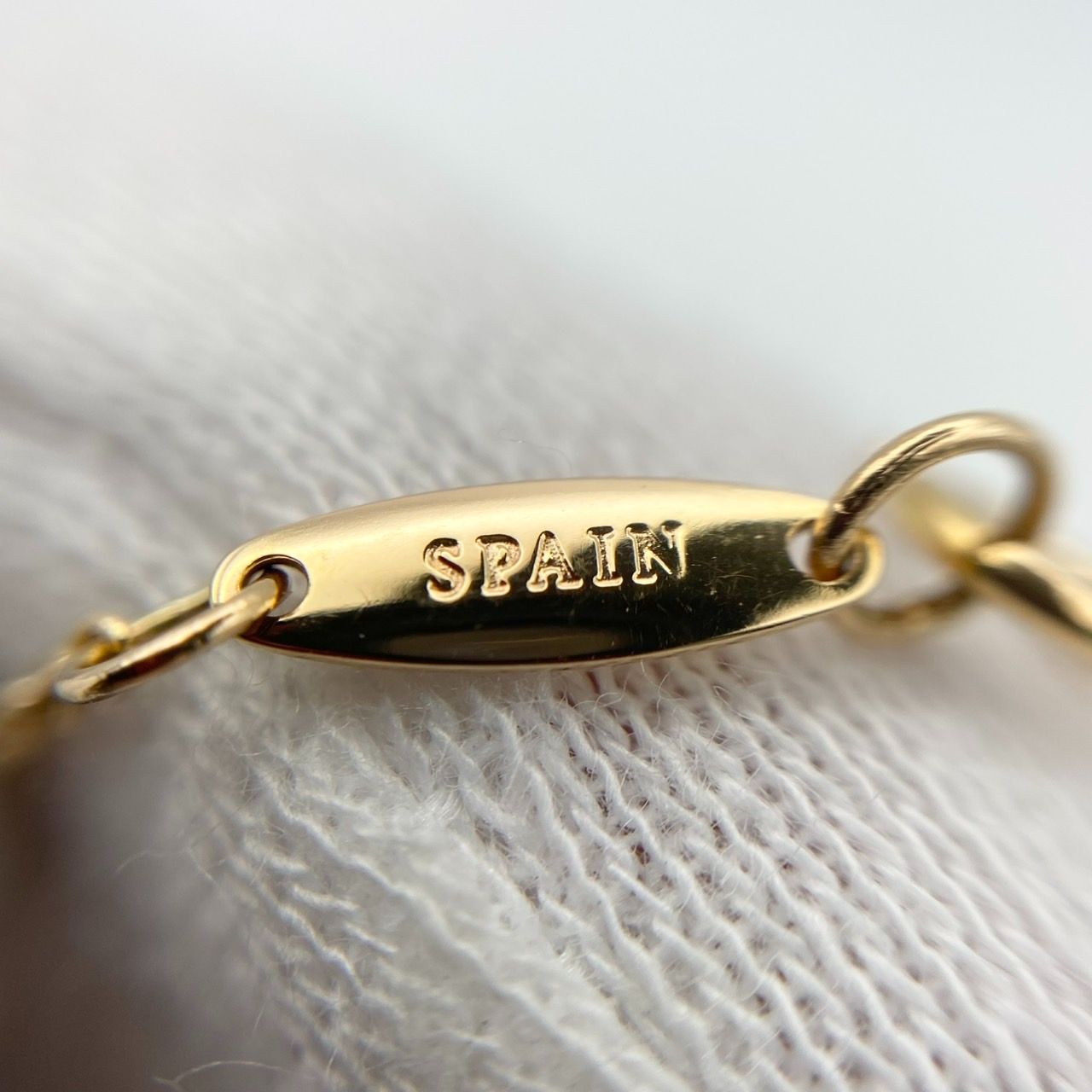 AU750 ダイヤモンド