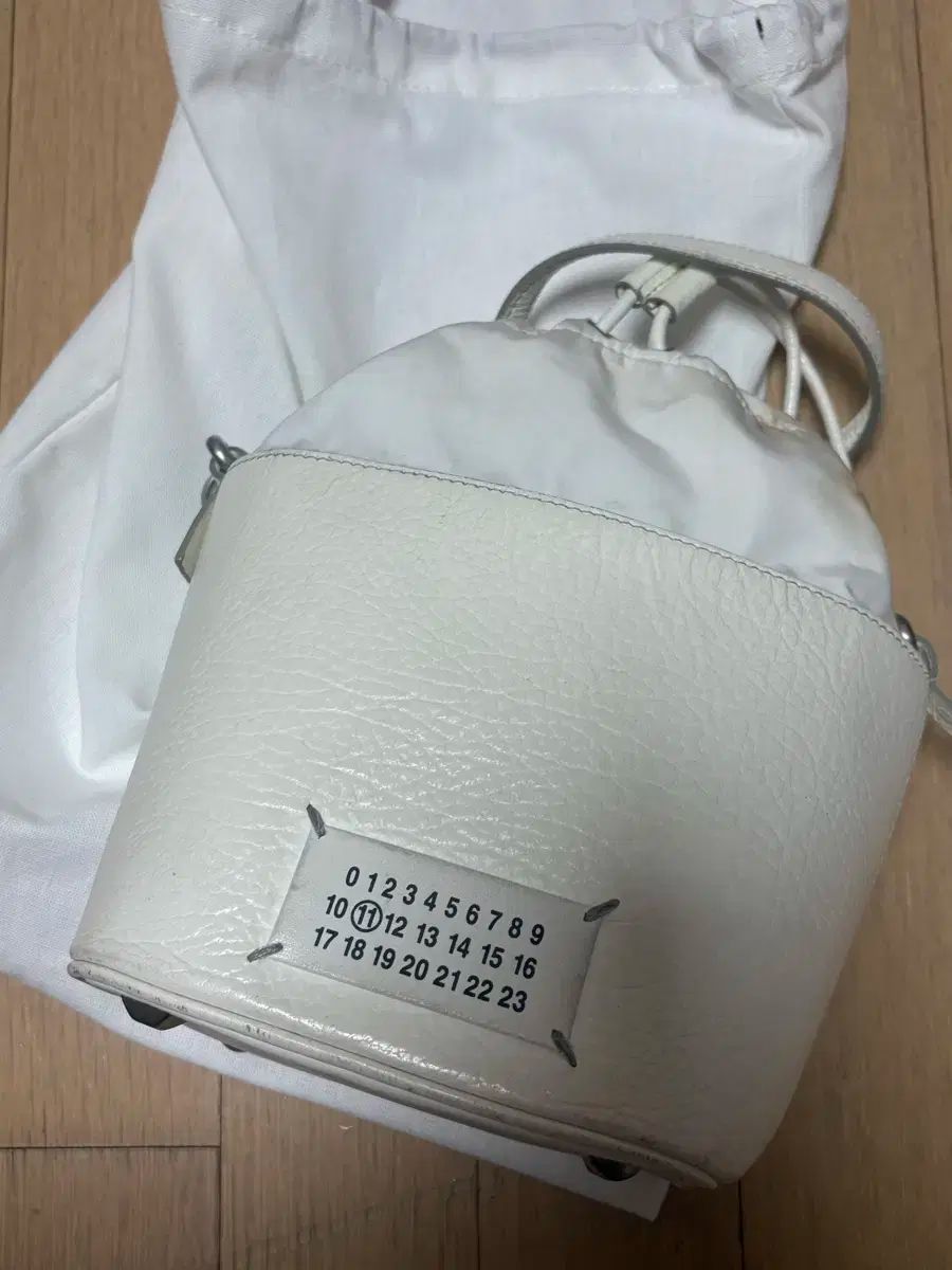 Maison Margiela メゾン マルジェラ バケットバッグ ホワイト