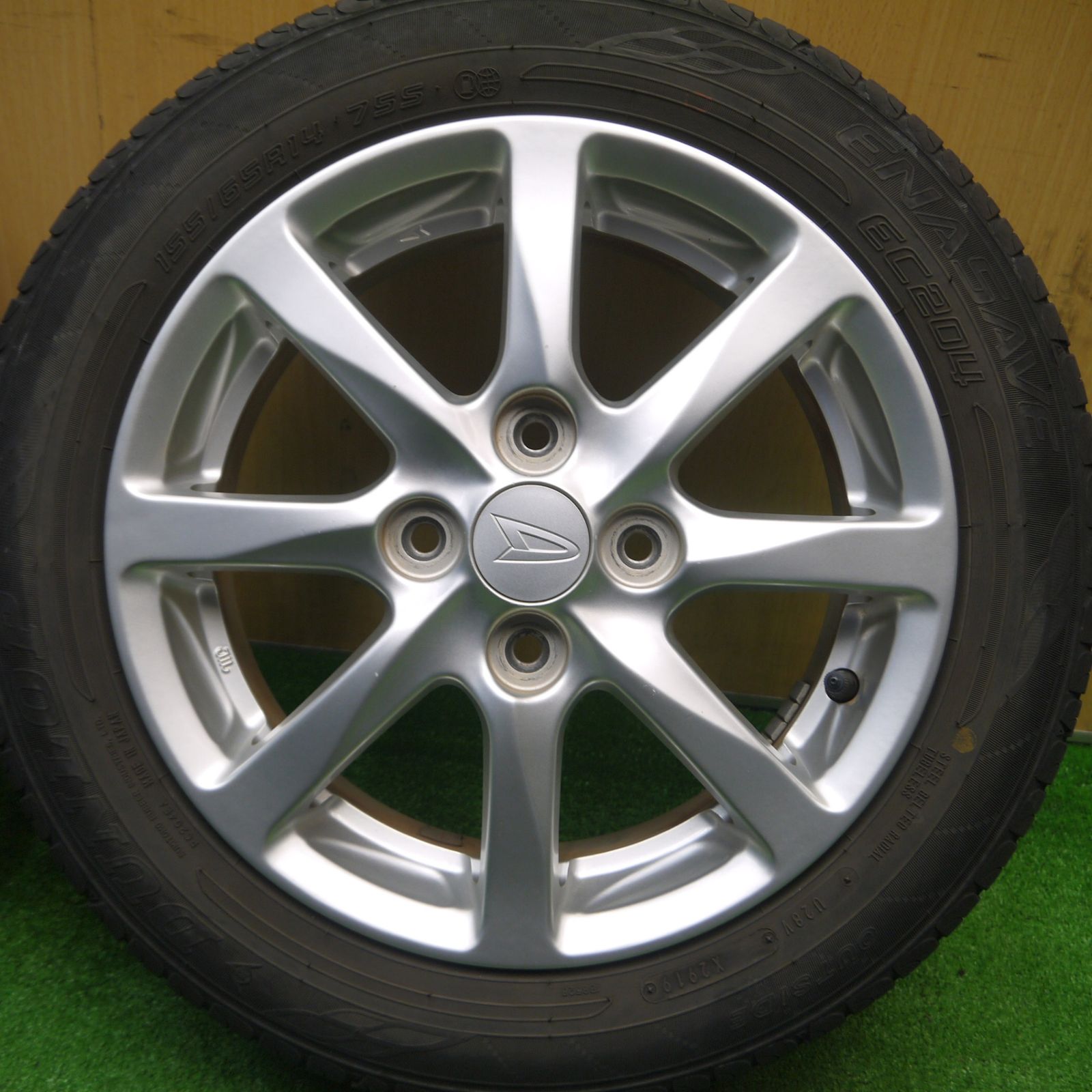 送料無料] 4本価格☆ダイハツ タント 純正 155/65R14 ダンロップ 