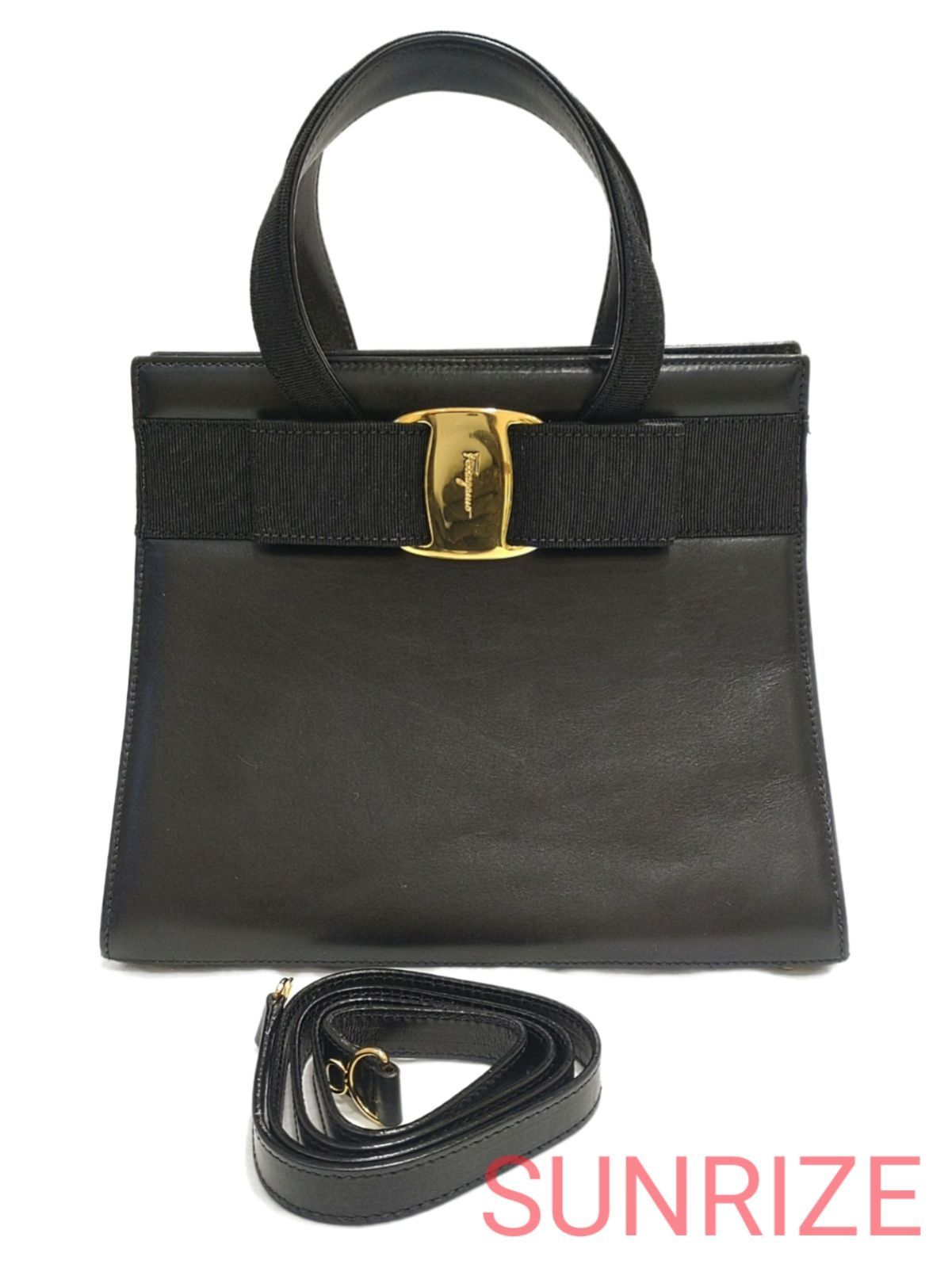 Salvatore Ferragamo サルバトーレフェラガモ ヴァラリボン